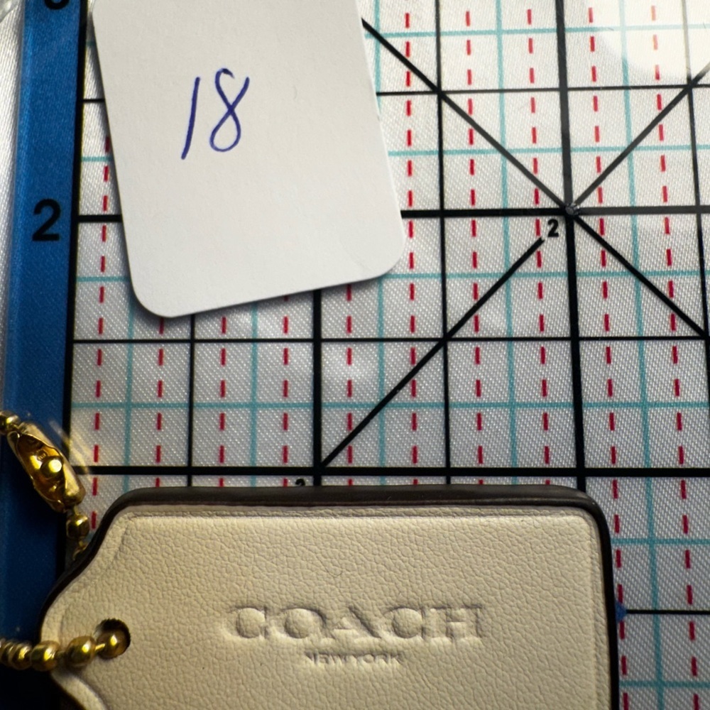 Coach Cream Leather Hangtag